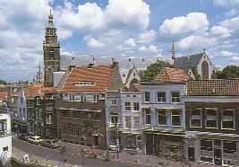 Vista de Gouda con Sint Janskerk al fondo